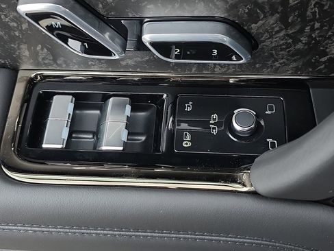 New 2025 Land Rover Range Rover Sport Dynamic SE AWD/4WD image 29