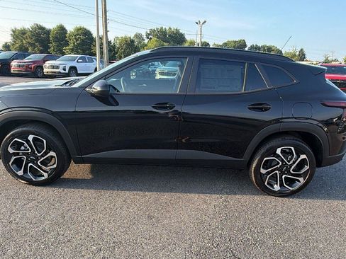 New 2026 Chevrolet Trax RS w/ Driver Confidence Package FWD image 9