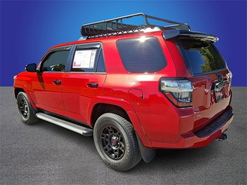 Used 2021 Toyota 4Runner Venture w/ Moonroof Package image 6