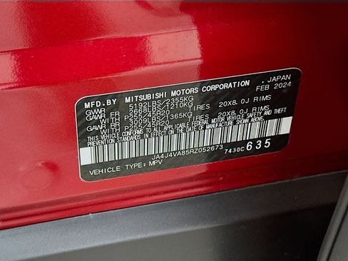 Used 2024 Mitsubishi Outlander SE image 12