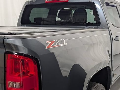 Used 2015 Chevrolet Colorado Z71 AWD/4WD image 4