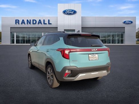 Used 2024 Kia Seltos S AWD/4WD image 4