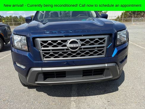 Used 2023 Nissan Frontier SV w/ SV Convenience Package RWD image 7