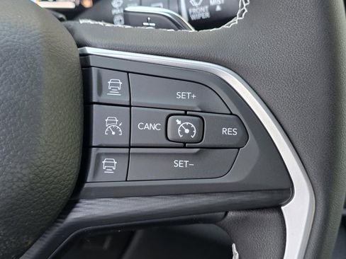 New 2025 Jeep Grand Cherokee L Altitude image 28