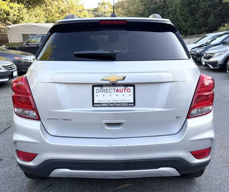 Used 2017 Chevrolet Trax LT w/ LT Convenience Package AWD/4WD image 6
