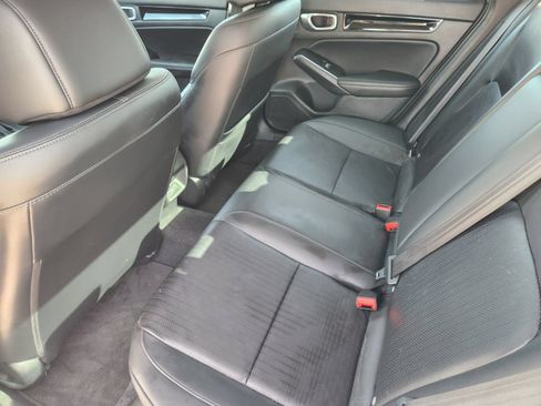 Used 2023 Honda Civic Touring image 34