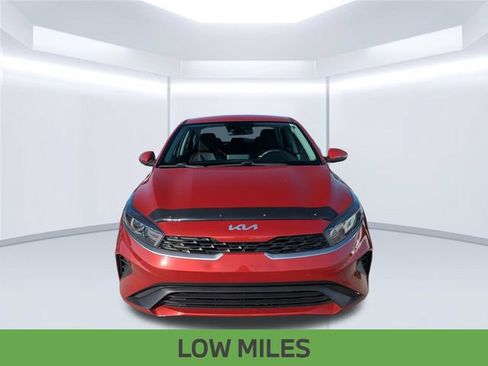 Used 2022 Kia Forte LXS w/ LXS Technology Package FWD image 6