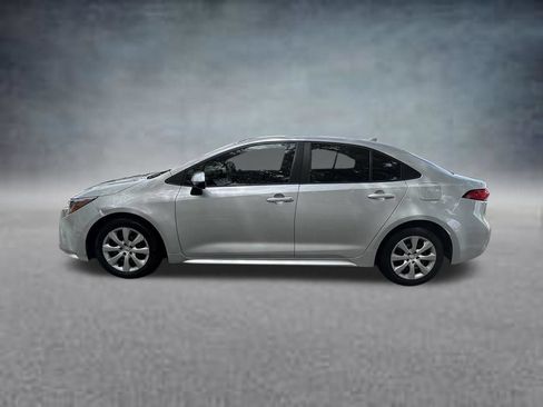 Used 2023 Toyota Corolla LE FWD image 4