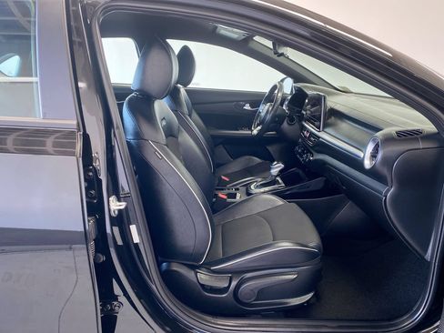 Certified 2023 Kia Forte GT-Line w/ GT-Line Technology Package FWD image 28