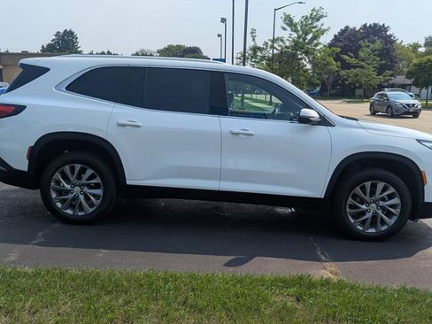 Used 2026 Buick Enclave Preferred AWD/4WD image 8