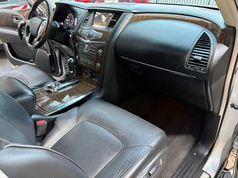 Used 2016 INFINITI QX80 4WD w/ Driver's Assistance Package image 29