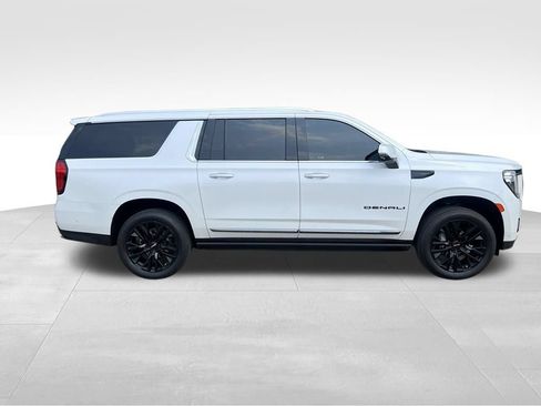 Used 2024 GMC Yukon XL Denali Ultimate AWD/4WD image 2