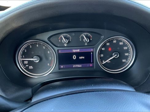 Used 2023 Buick Enclave Essence w/ Experience Buick Package image 19