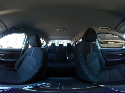 Used 2025 Nissan Sentra SV FWD image 42