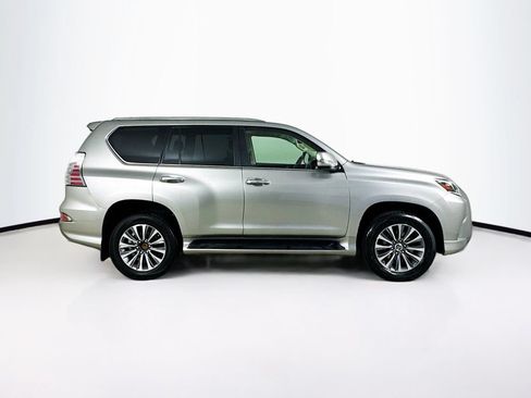 Used 2020 Lexus GX 460 Luxury w/ Accessory Package AWD/4WD image 8