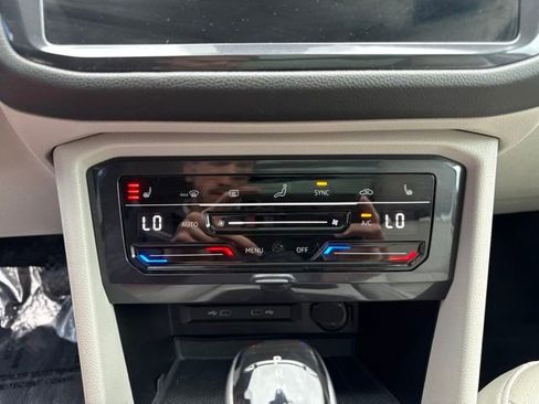 Used 2024 Volkswagen Tiguan SE FWD image 27