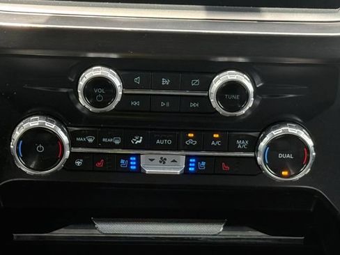 Used 2024 Ford F350 Lariat w/ Sport Appearance Package AWD/4WD image 5