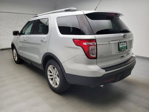 Used 2015 Ford Explorer XLT w/ Equipment Group 202B FWD image 5