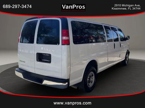 Used 2021 Chevrolet Express 3500 LT w/ LT Preferred Equipment Group image 5