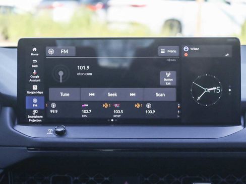 Used 2023 Honda Accord Touring image 13