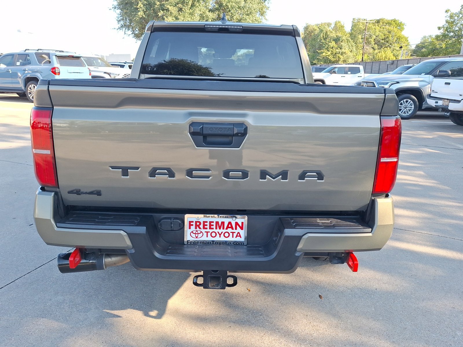 Used 2025 Toyota Tacoma TRD Off-Road AWD/4WD image 5