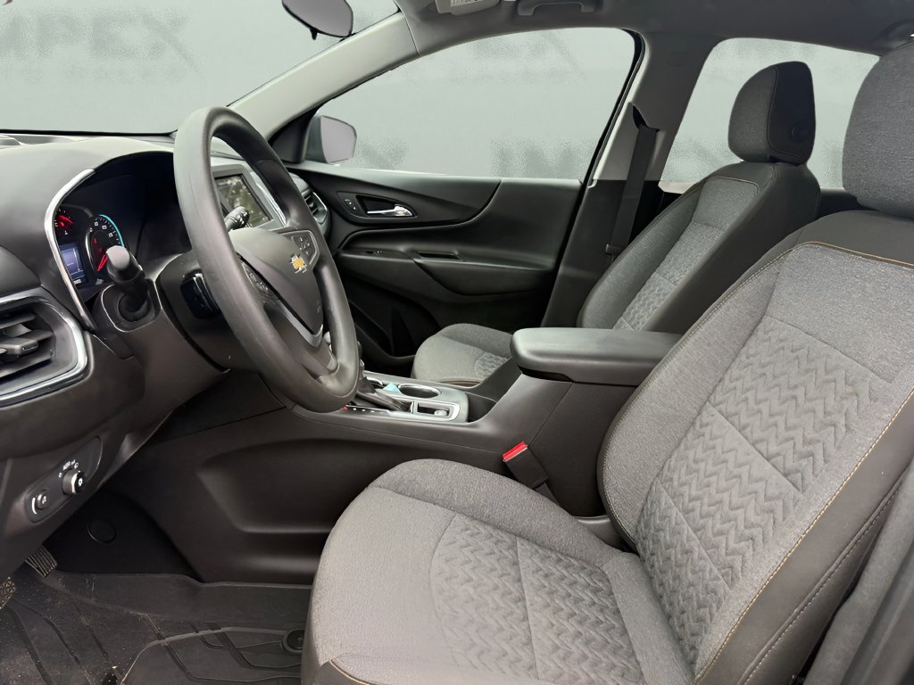 Used 2023 Chevrolet Equinox LT w/ LPO, Floor Liner Package AWD/4WD image 9