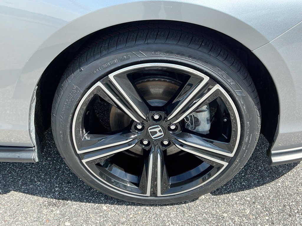 Used 2024 Honda Accord Sport image 17