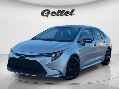 Used 2022 Toyota Corolla LE FWD image 1
