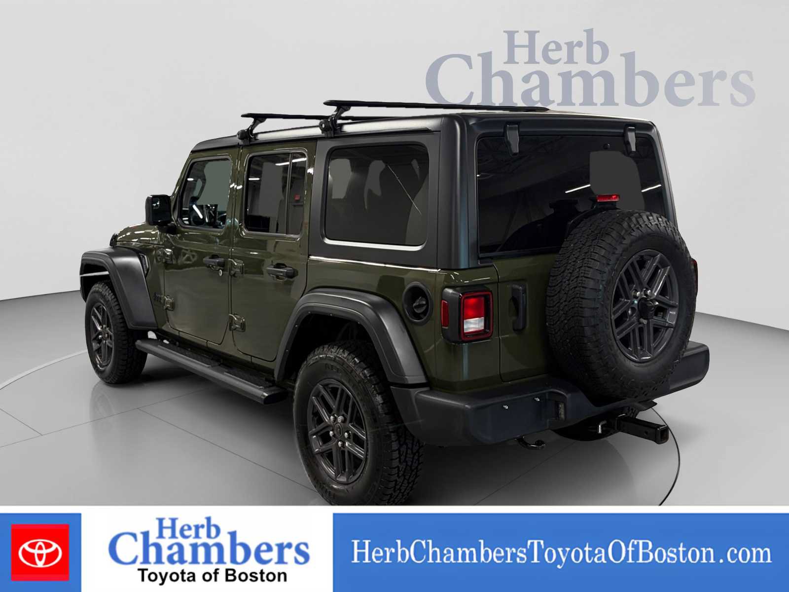 Used 2024 Jeep Wrangler Unlimited Sport AWD/4WD image 3