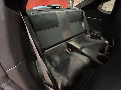 Used 2017 Toyota 86 860 Special Edition RWD image 6