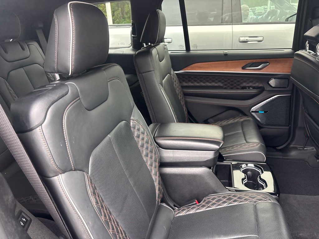 Used 2021 Jeep Grand Cherokee L Summit AWD/4WD image 20