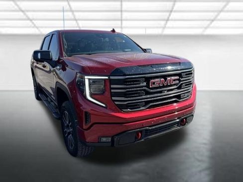 Used 2025 GMC Sierra 1500 AT4 w/ Technology Package AWD/4WD image 1