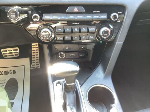 Used 2022 Kia Sportage Nightfall Edition w/ Nighfall AWD Premium Package image 23