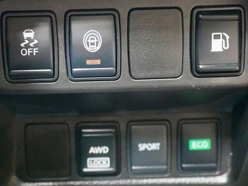 Used 2019 Nissan Rogue S w/ Special Edition Package AWD/4WD image 25