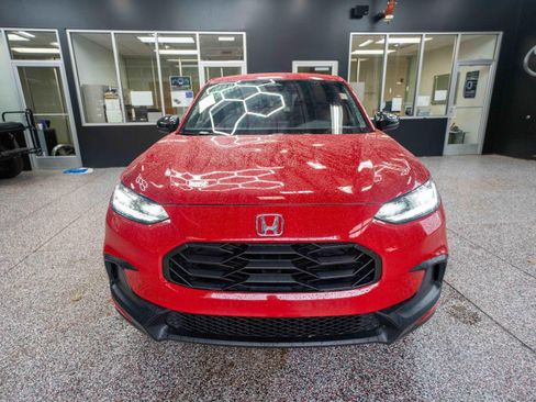Used 2025 Honda HR-V Sport image 6