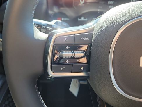 New 2026 Kia Carnival SX Prestige FWD image 27