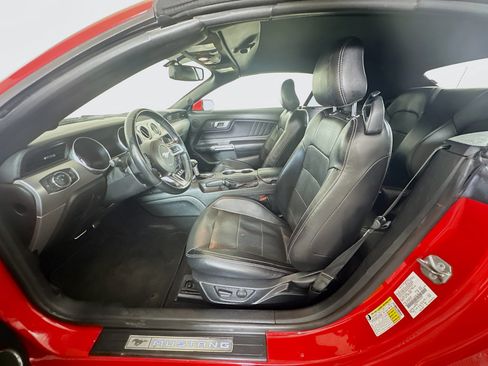 Used 2020 Ford Mustang Premium RWD image 13