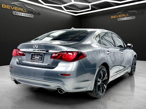 Used 2017 INFINITI Q70 L 3.7 w/ Deluxe Touring Package image 5
