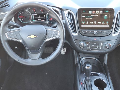 Used 2017 Chevrolet Malibu LT image 26