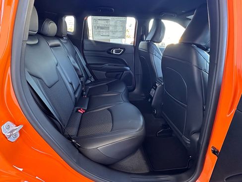 New 2026 Jeep Compass Latitude image 24