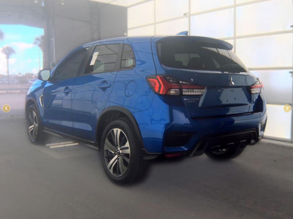Used 2024 Mitsubishi Outlander Sport SE AWD/4WD image 3