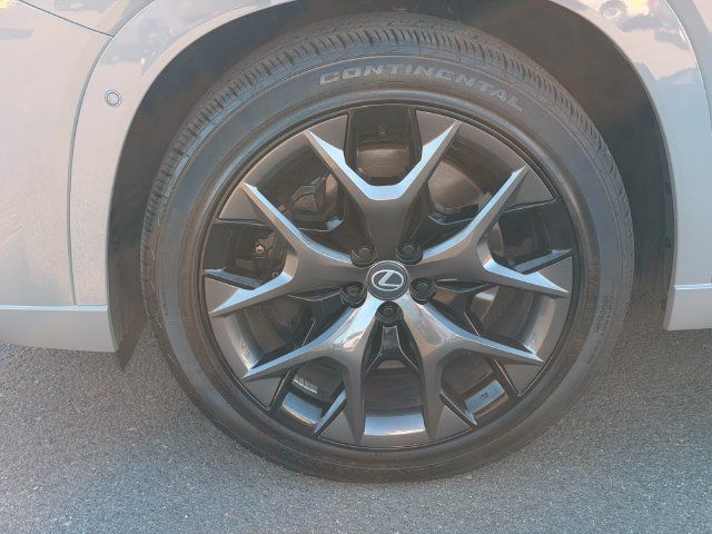 Certified 2026 Lexus TX 500h AWD w/ Technology Package image 12