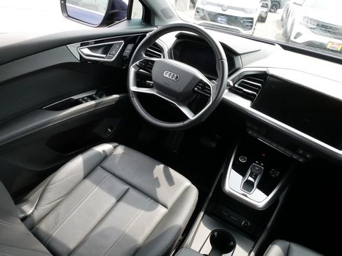 Used 2023 Audi Q4 e-tron Prestige AWD/4WD image 9