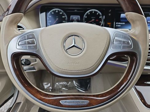 Used 2016 Mercedes-Benz S 550 Sedan image 24