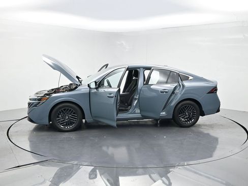 Used 2026 Nissan Sentra SV w/ Floor Mat Package FWD image 27