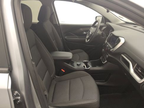 Used 2024 GMC Terrain SLE FWD image 21