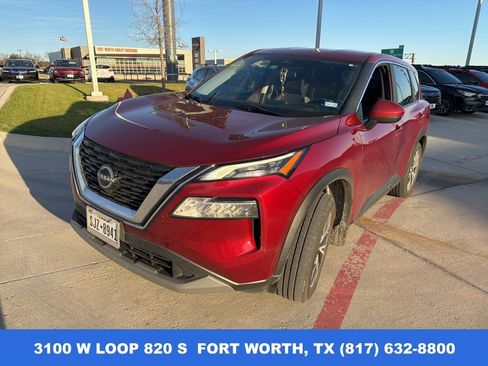 Used 2023 Nissan Rogue SV image 1