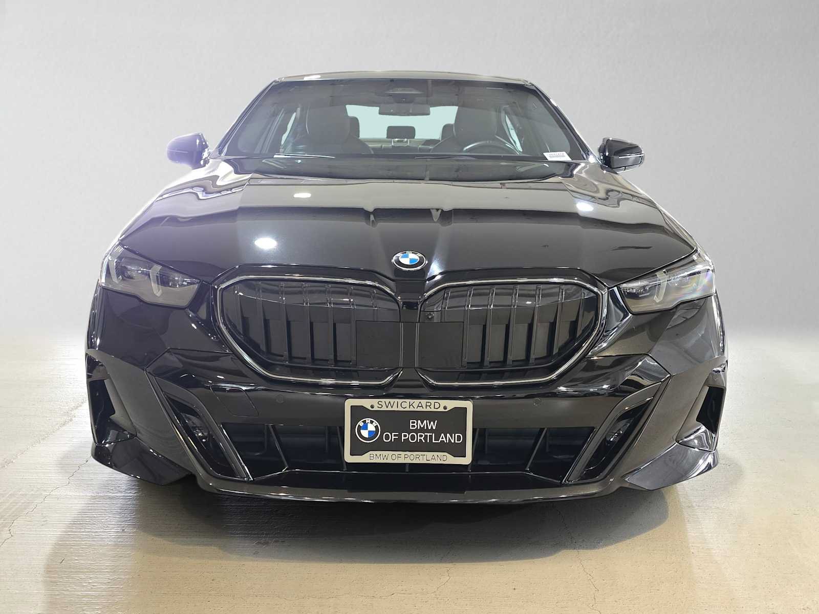 Used 2026 BMW 540i xDrive AWD/4WD image 8