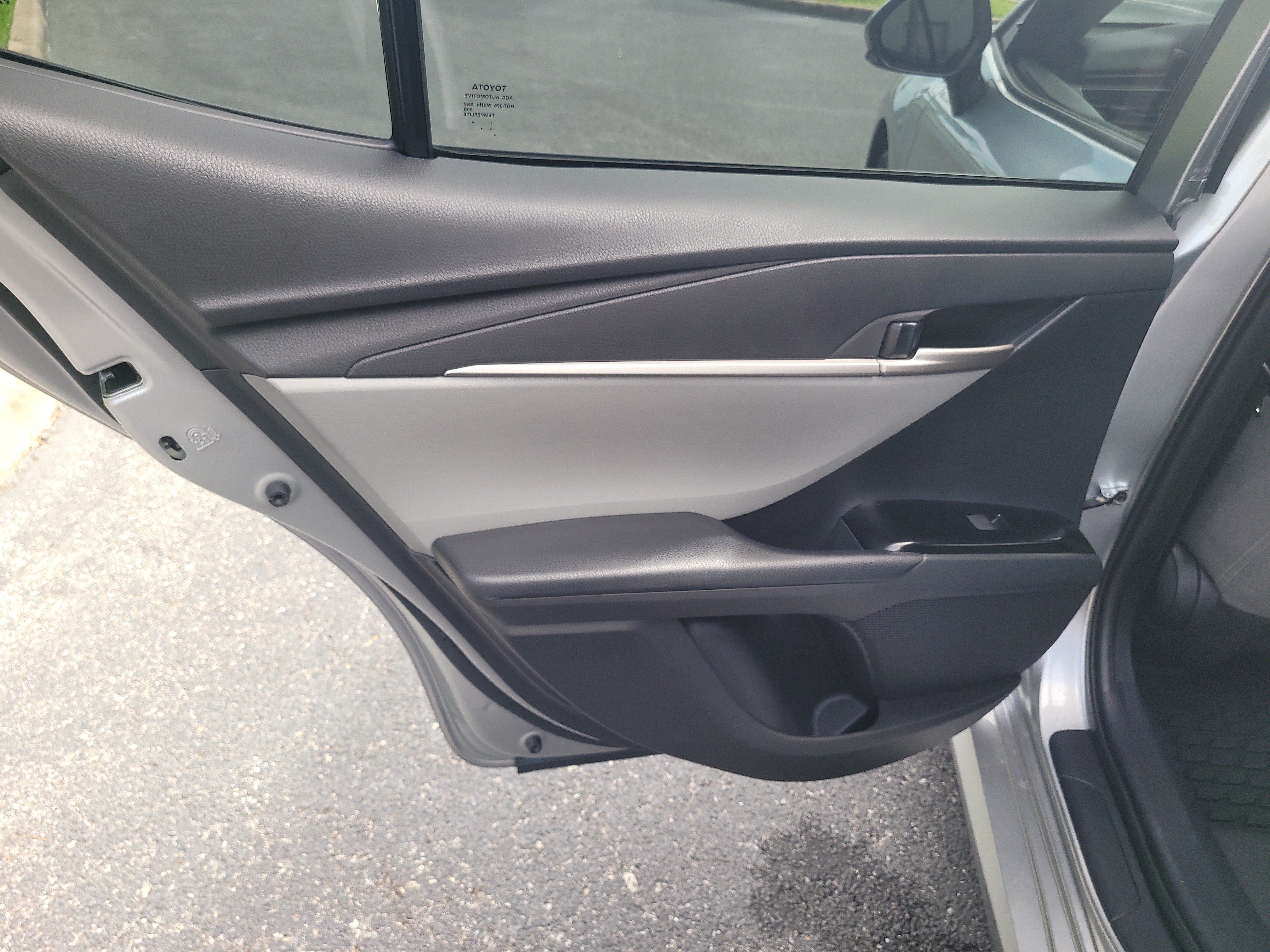 Certified 2025 Toyota Camry LE FWD image 11