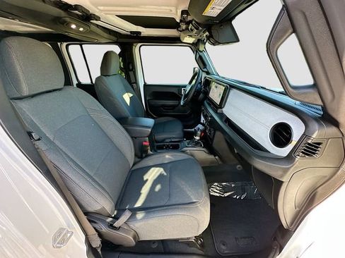 Used 2024 Jeep Wrangler Unlimited Sport AWD/4WD image 27